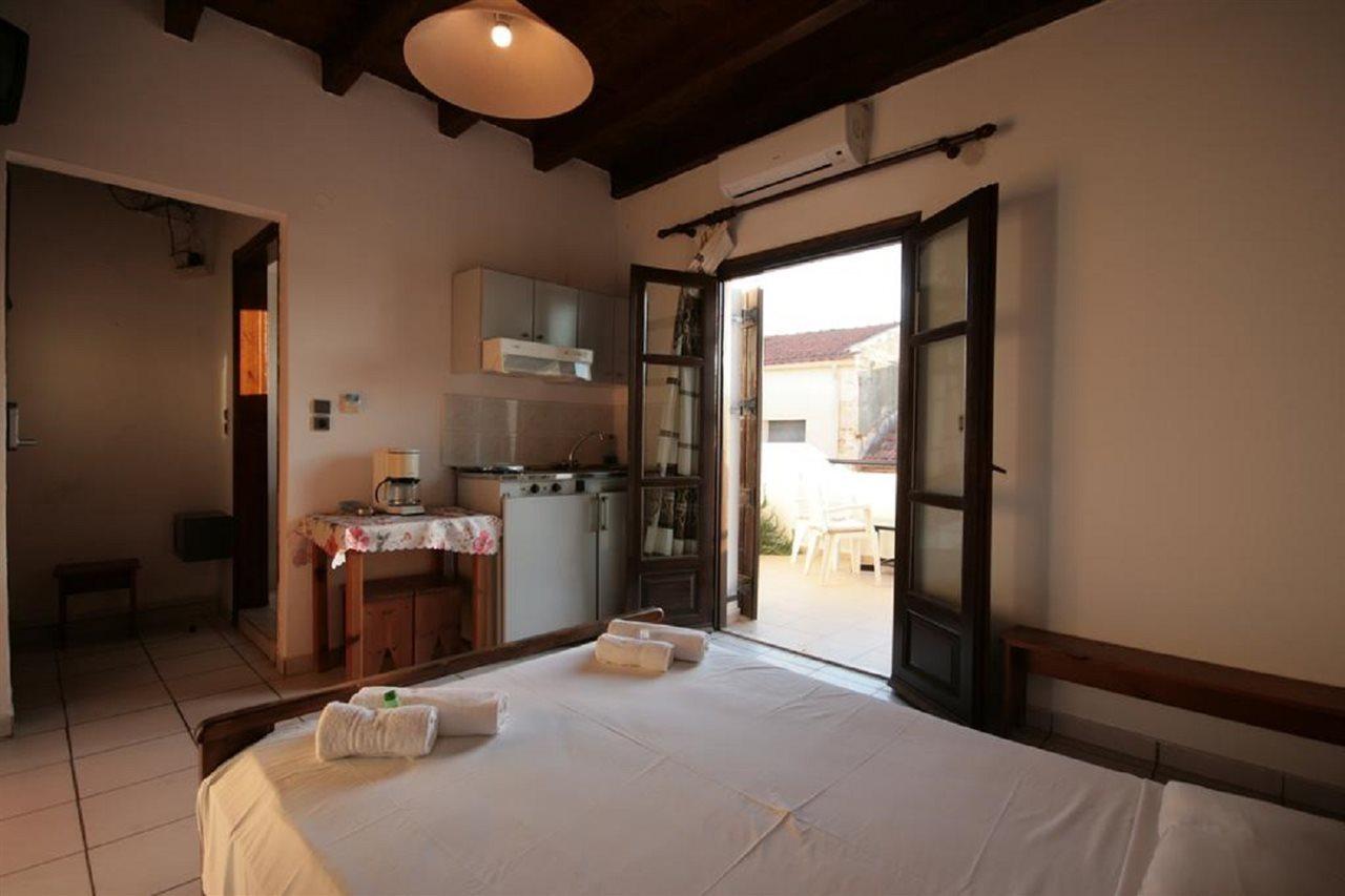 Guest house Chania Rooms 3*